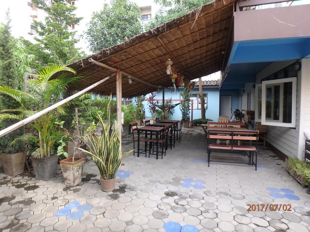 The Blue14 House Chiang Mai Lägenhet Exteriör bild